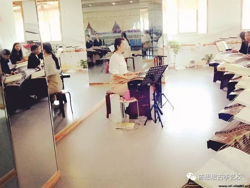 陈思思古筝艺术学校“筝途”系列活动——第三届大型高级师资培训
