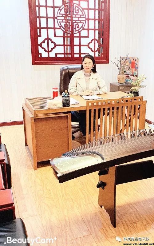 陈思思古筝艺校祝所有教师教师节快乐