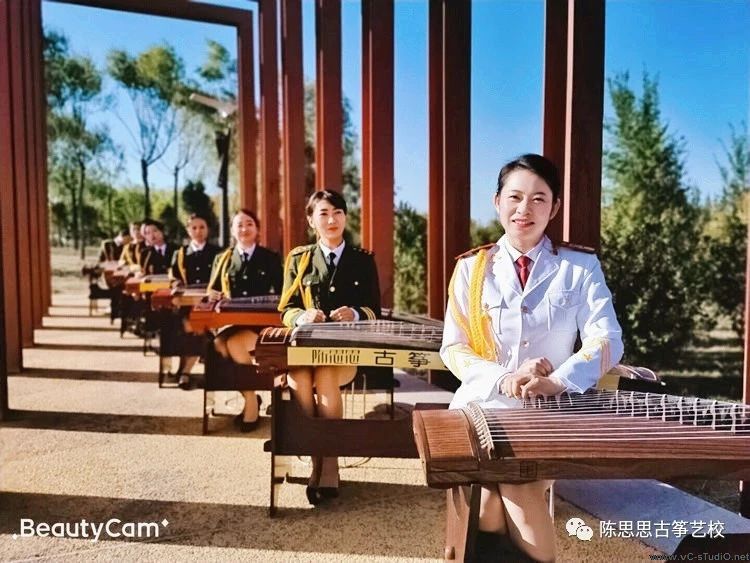 陈思思古筝艺校为祖国70华诞献礼