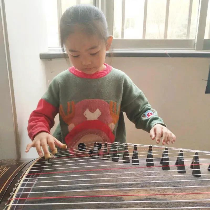 停课不停学，我们在行动——陈思思古筝艺校酒泉总校