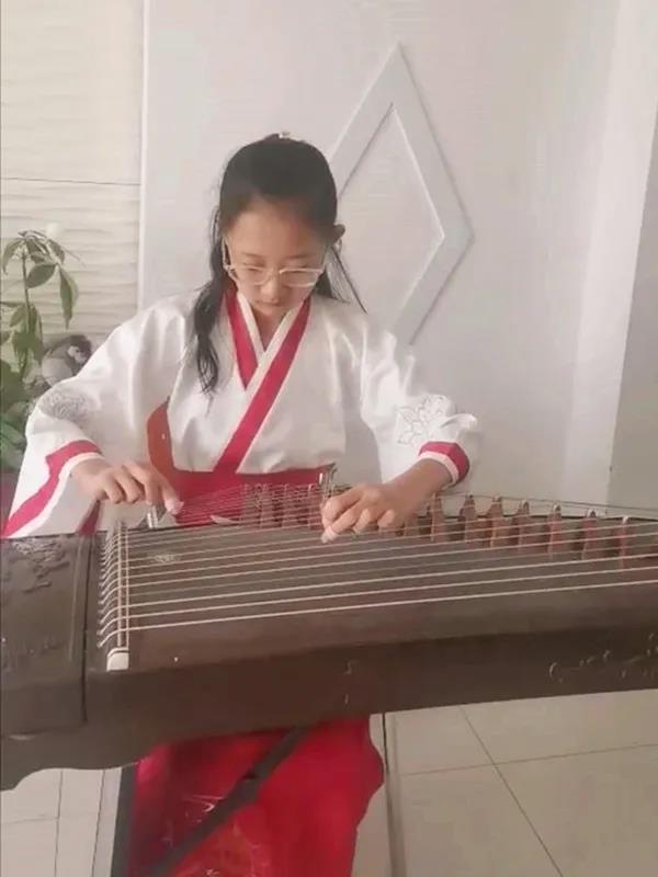 停课不停学，我们在行动——陈思思古筝艺校酒泉总校