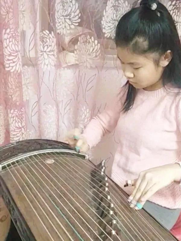 停课不停学，我们在行动——陈思思古筝艺校酒泉总校