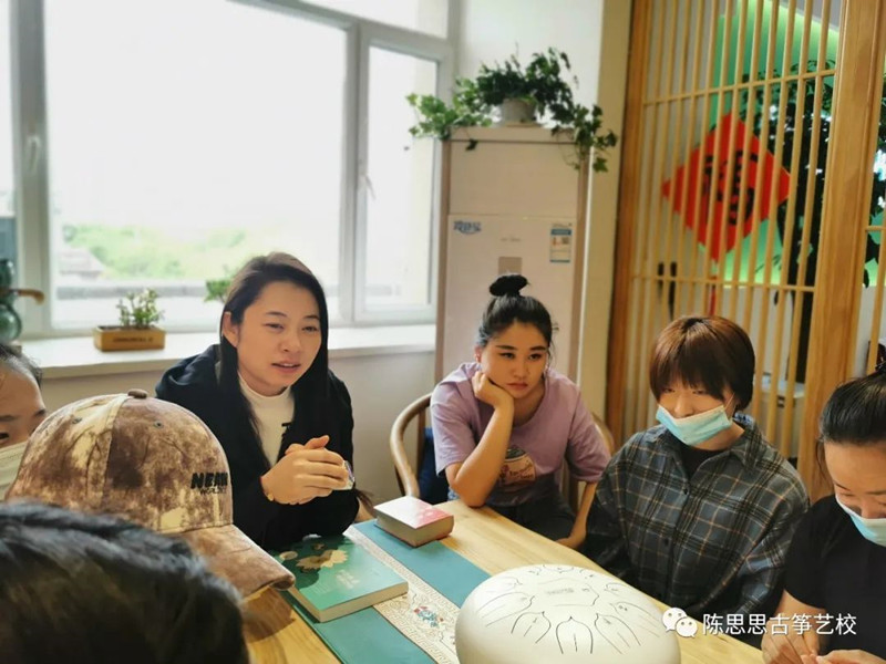 陈思思古筝艺校——让阅读成为一种习惯