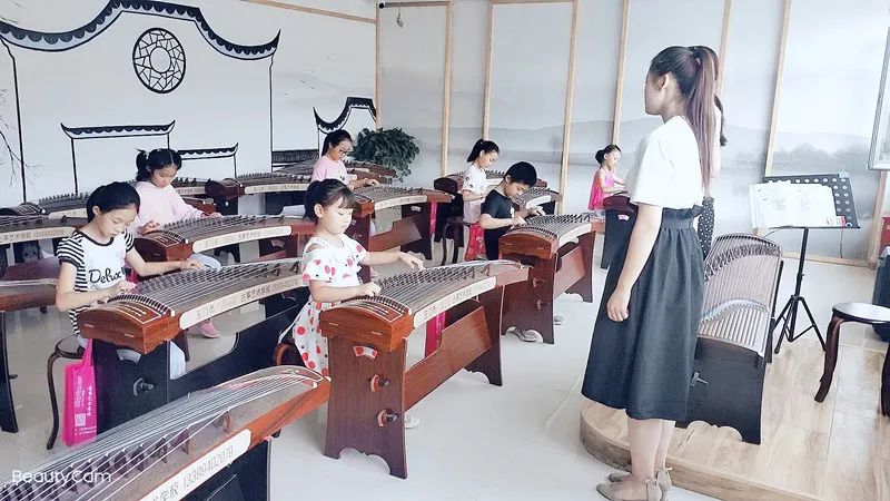 2020年陈思思古筝艺校——玉门分校第一届“繁星点点” 路演活动圆满结束！