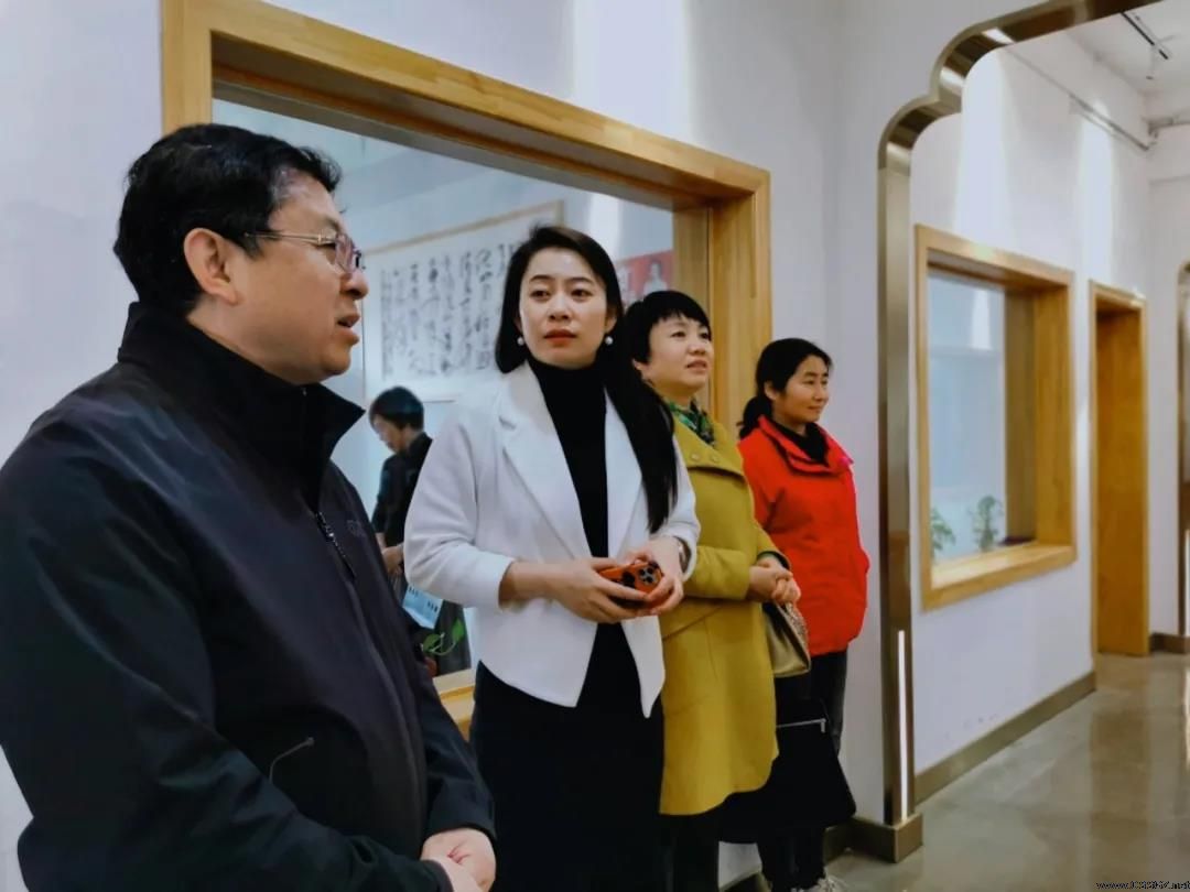 中国妇女报驻甘肃记者站站长一行到我校采访