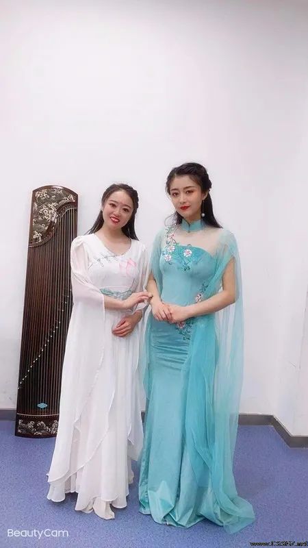 祝贺玉面小嫣然古筝音乐会在酒泉成功举办