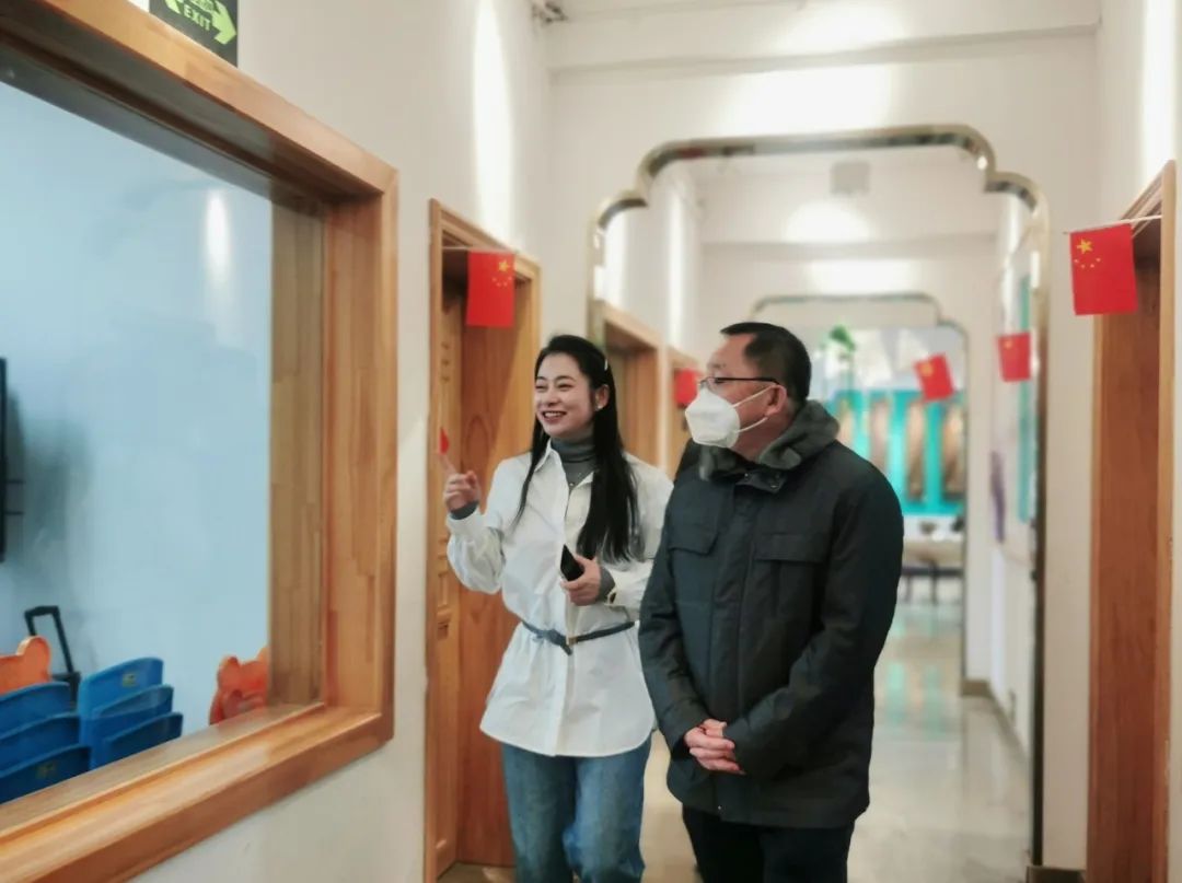酒泉市统战部常务副部长安敦一行来我校慰问