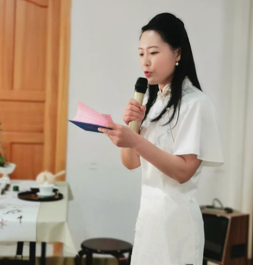 陈思思艺术学校 “追梦新时代 巾帼绽芳华”三八妇女节茶话会活动