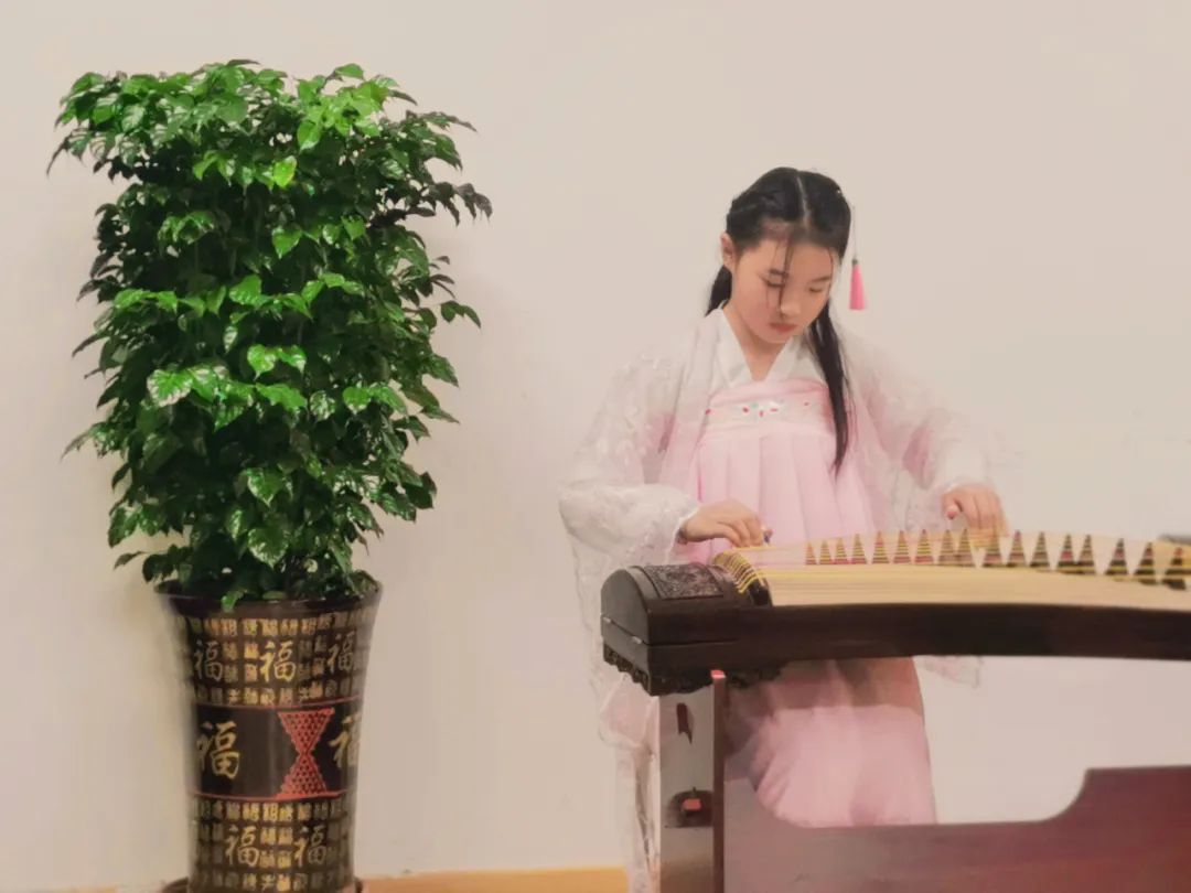 陈思思艺术学校“书香酒泉”第三期亲子读书会