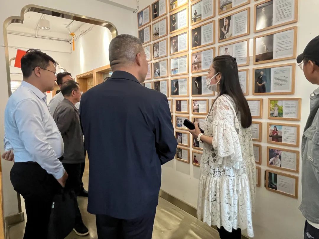 酒泉市文联工作组来我校调研工作