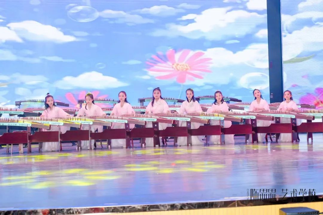 陈思思艺术学校2024璀璨之星跨年音乐会圆满落幕