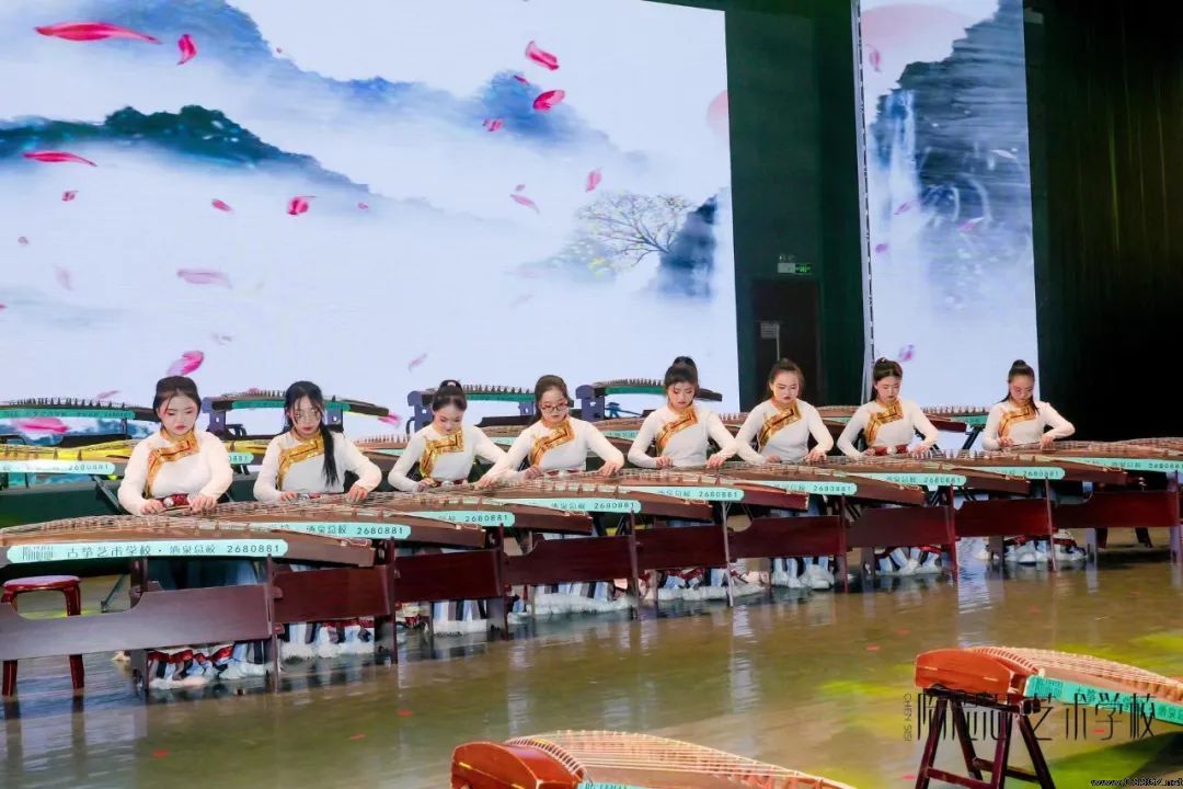 陈思思艺术学校2024璀璨之星跨年音乐会圆满落幕
