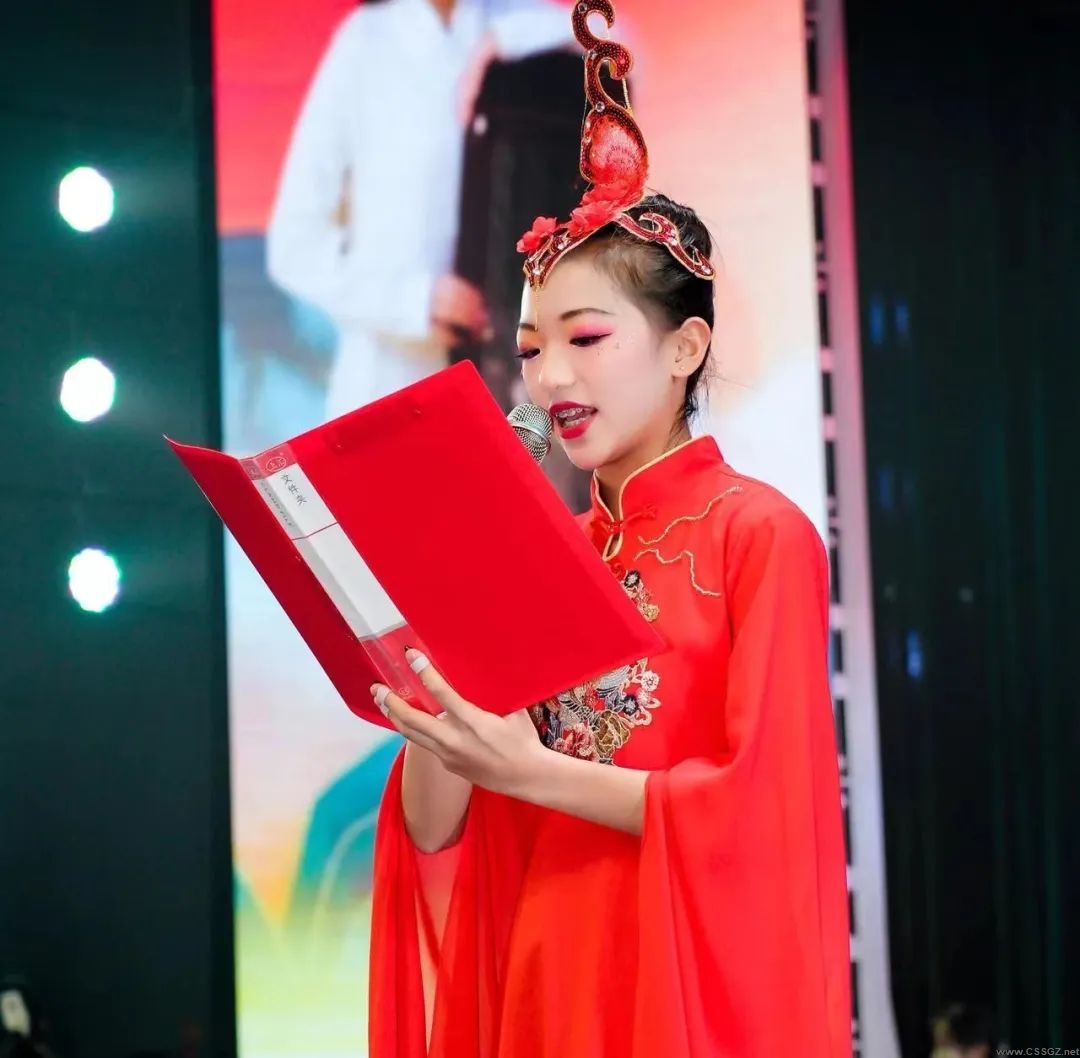 陈思思艺术学校2024璀璨之星跨年音乐会圆满落幕