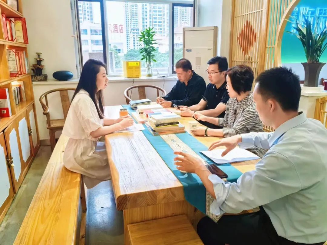 酒泉市政协调研组来陈思思艺术学校走访调研工作