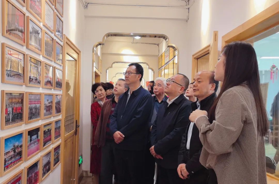 热烈欢迎——农工党肃州区委会主题活动走进陈思思艺术学校