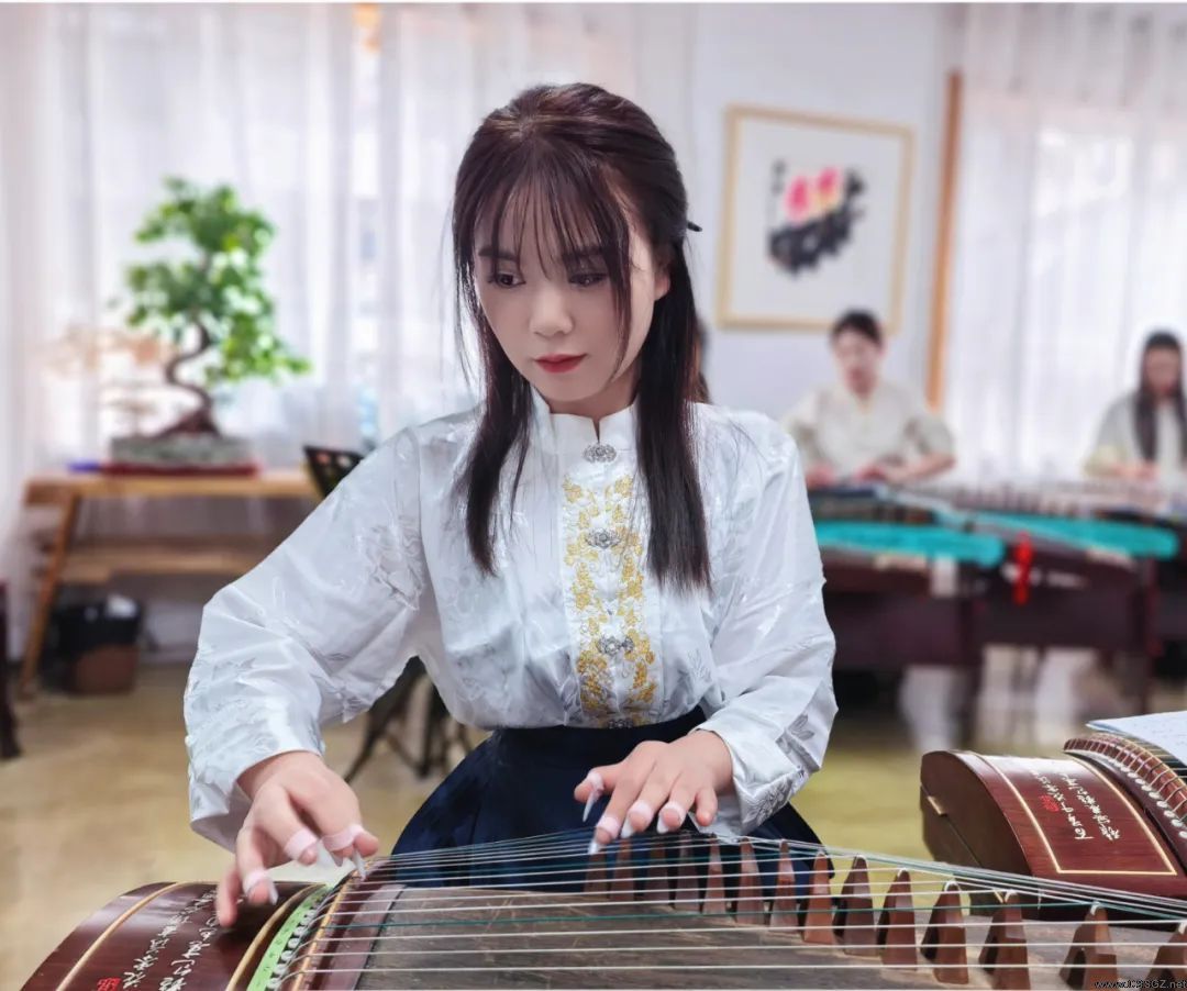传承传统文化——陈思思艺术学校第七届古筝师资培训班