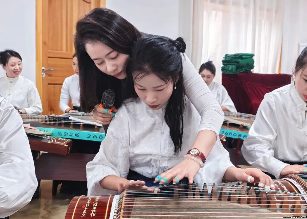 传承传统文化——陈思思艺术学校第七届古筝师资培训班