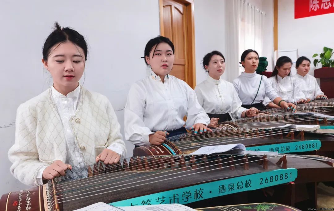传承传统文化——陈思思艺术学校第七届古筝师资培训班