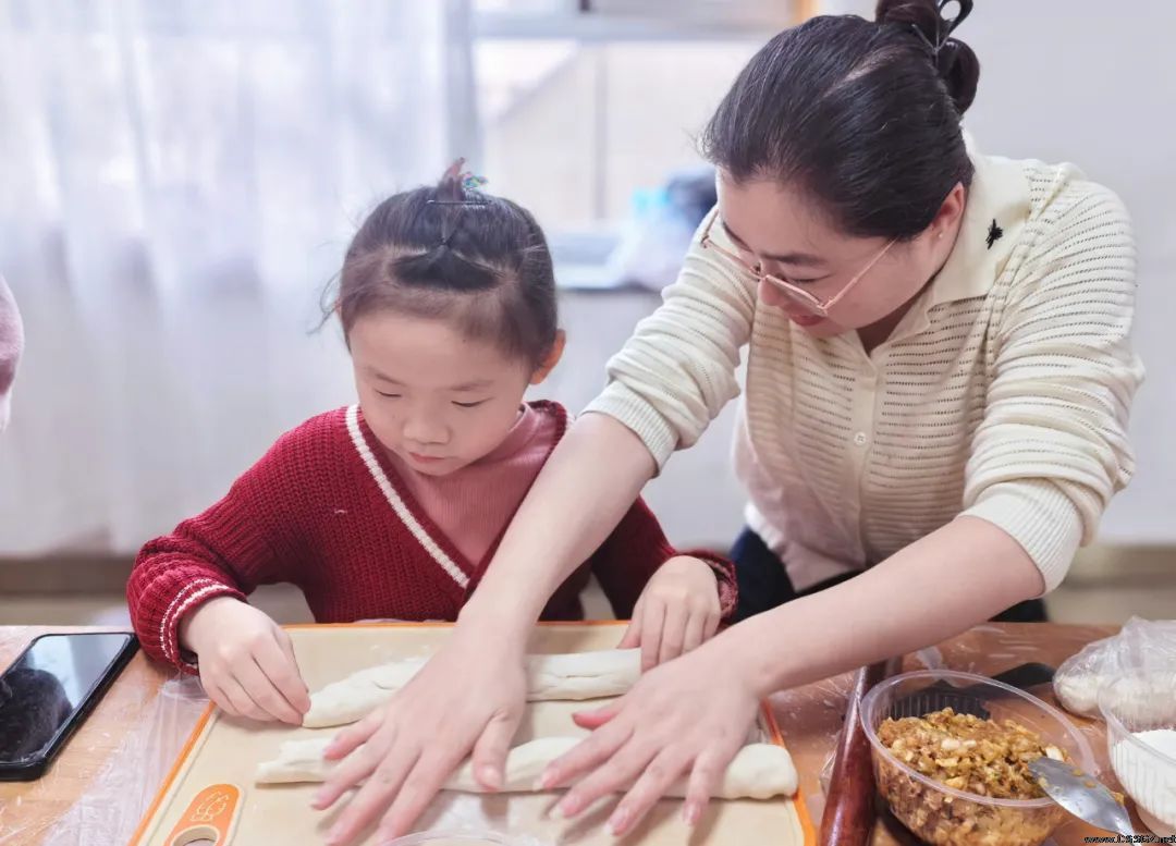 陈思思艺术学校——