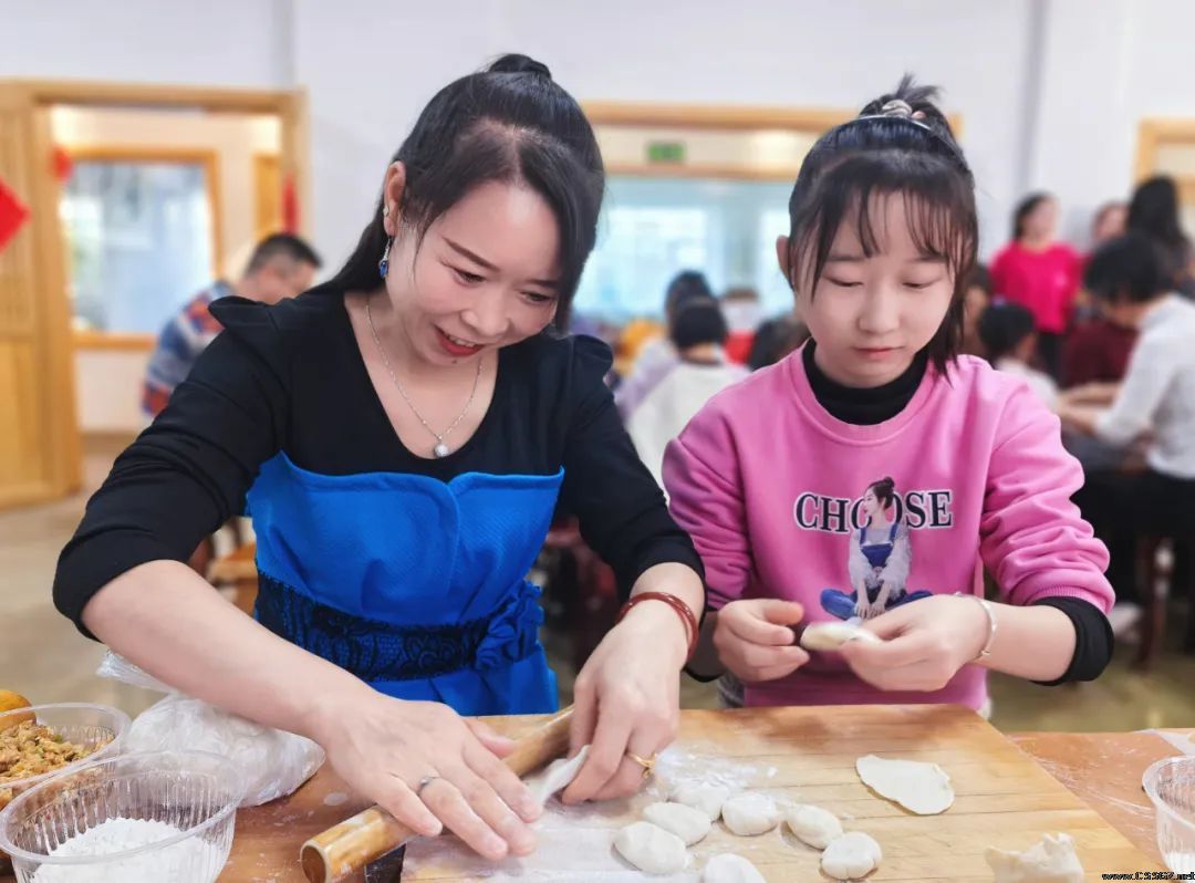 陈思思艺术学校——