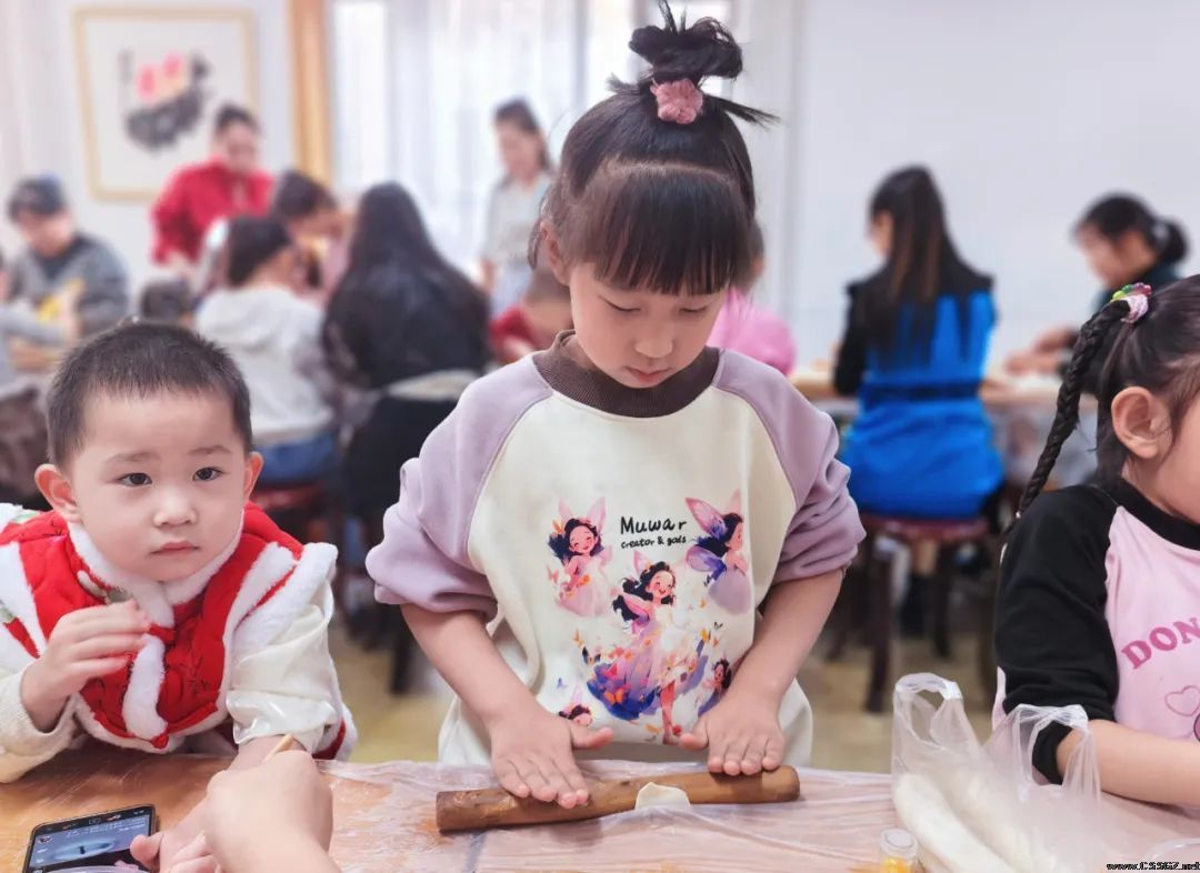 陈思思艺术学校——