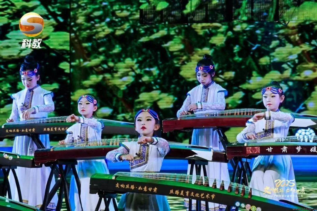 陈思思艺术学校—甘肃省第十届“星耀陇原”少儿春晚