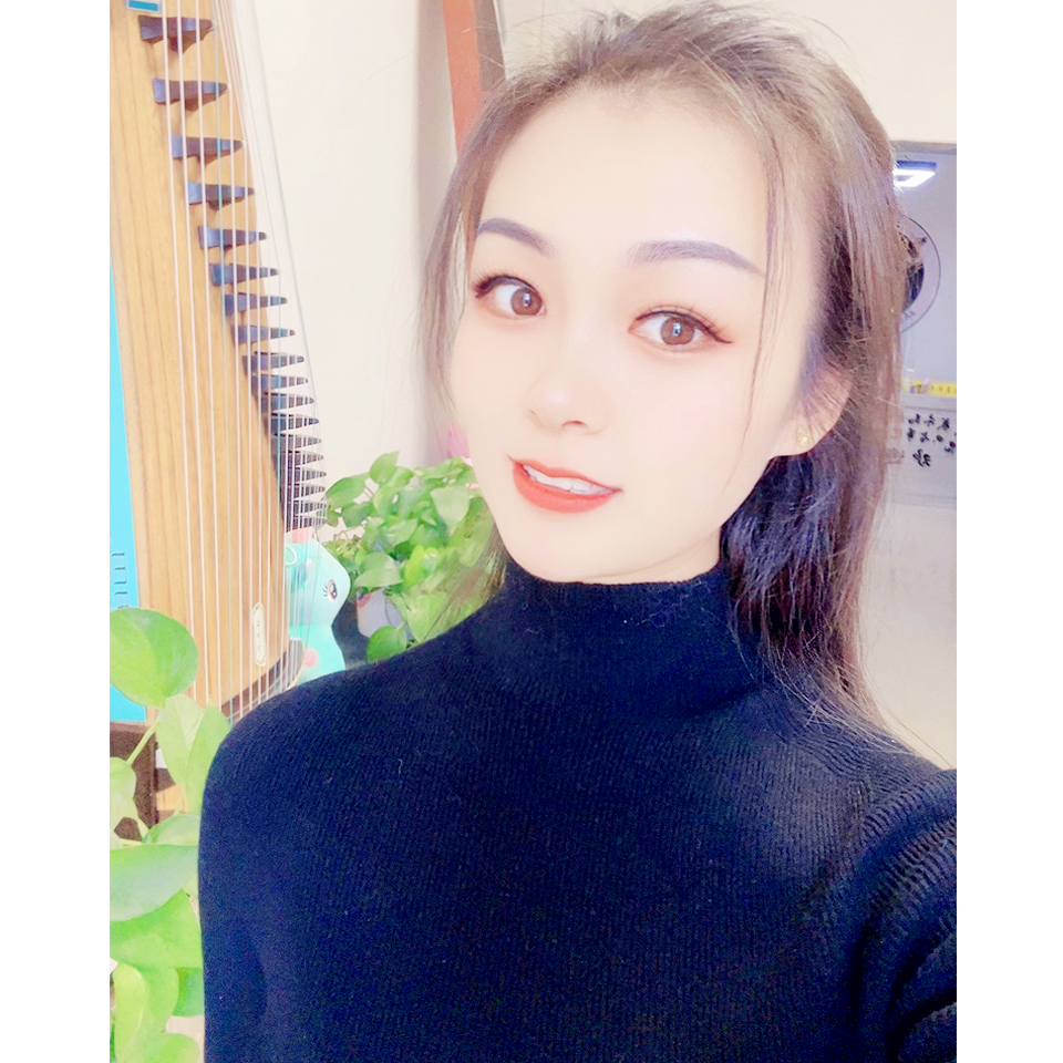 刘 洁